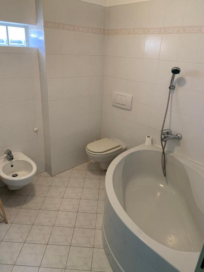 Palazzo Clerici Apartment Luino Bagian luar foto