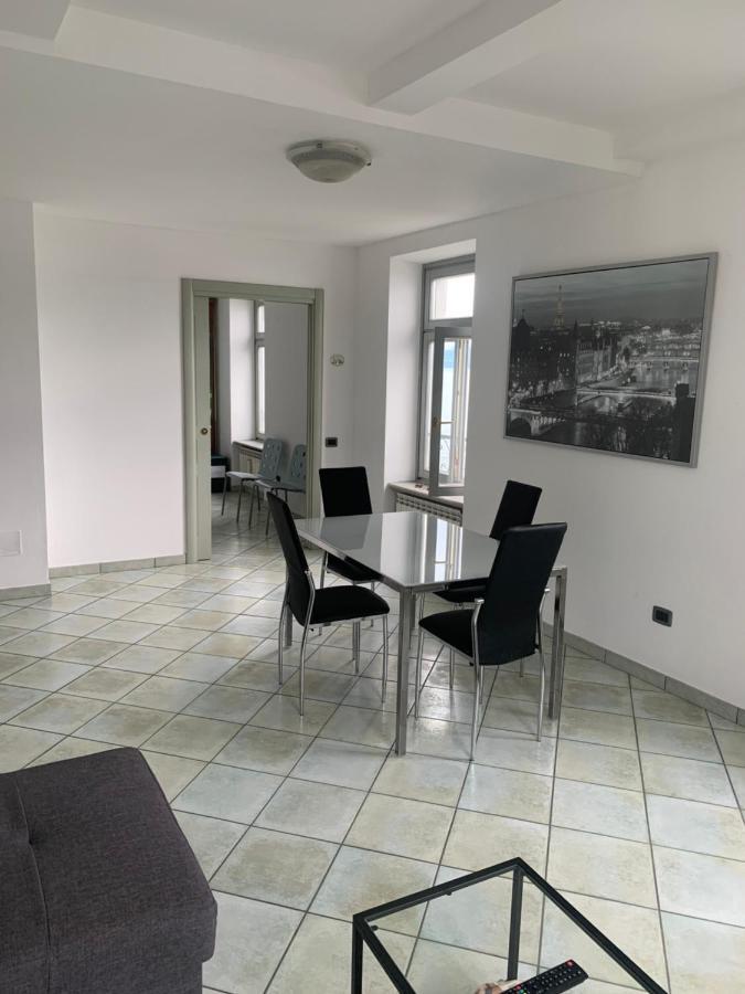 Palazzo Clerici Apartment Luino Bagian luar foto