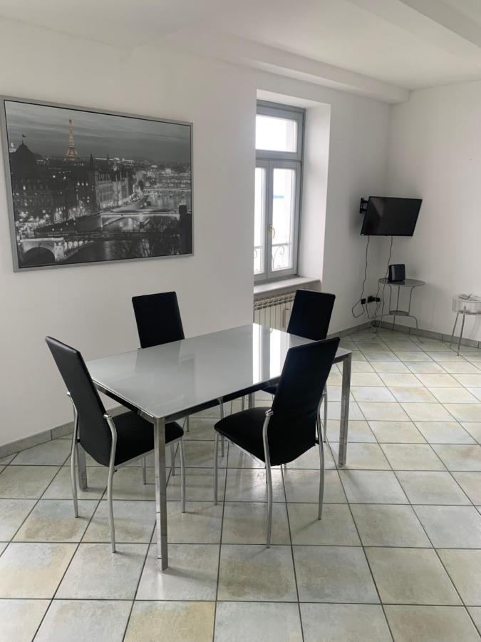 Palazzo Clerici Apartment Luino Bagian luar foto