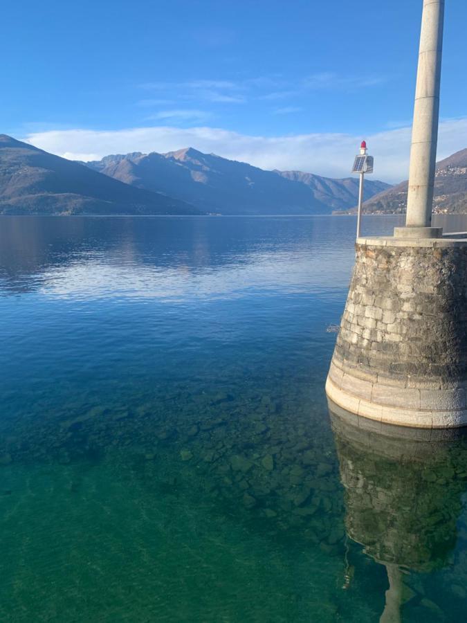 Palazzo Clerici Apartment Luino Bagian luar foto